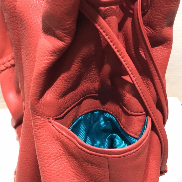 FIORE by ISABELLA FIORE Salmon Leather Shoulderbag - Picture 9 of 15